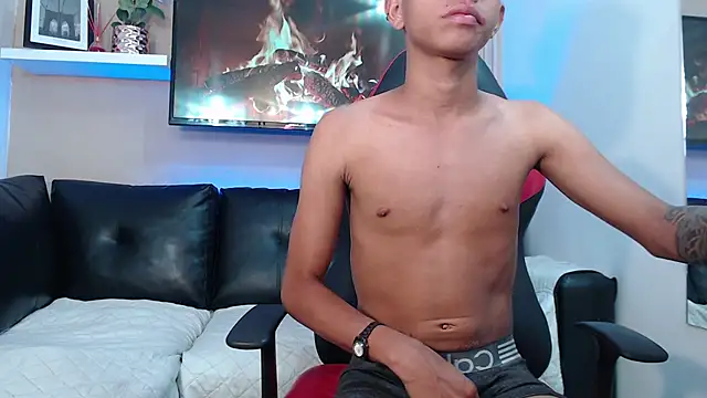 Tessachains_2_'s cam snapshot