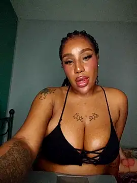 Queen_Amara's cam snapshot