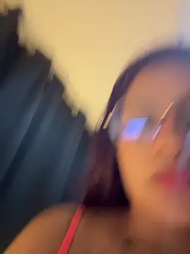 indialatin's cam snapshot