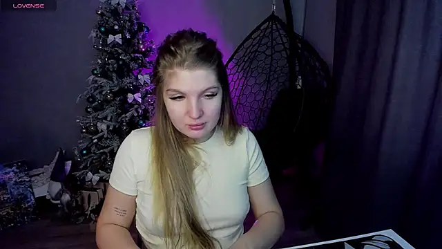 lily_williamss's cam snapshot