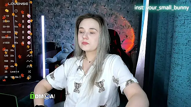 Your_small_bunny's cam snapshot