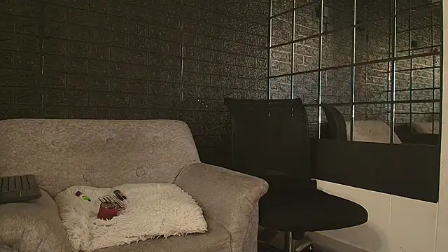 HellAndDante_'s cam snapshot