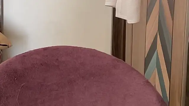 MakeMeAwareAah's cam snapshot