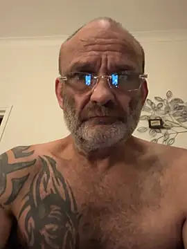 Shyboy817's cam snapshot