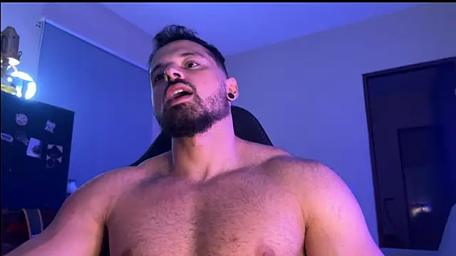 Lucasfit24 live sex cam