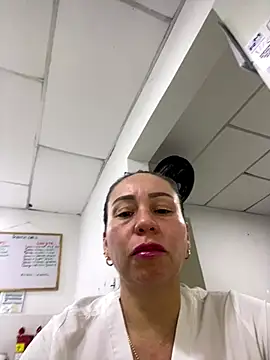 HealingHoney's cam snapshot