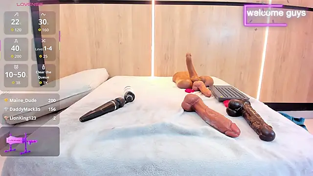 adela_chase's cam snapshot