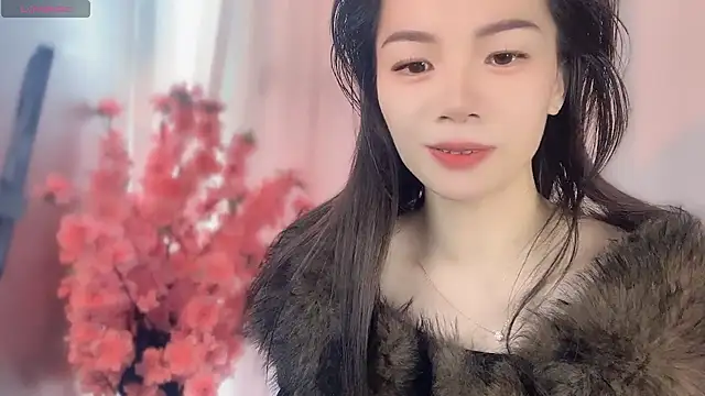 Lynnalltop-165-KeKe's cam snapshot