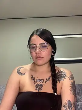 Naomii2's cam snapshot