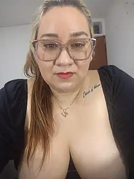 sharon-D's cam snapshot