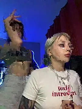 Dooubletroublee's cam snapshot