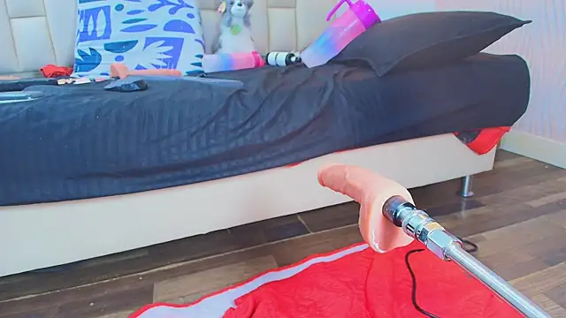 mss_mar's cam snapshot