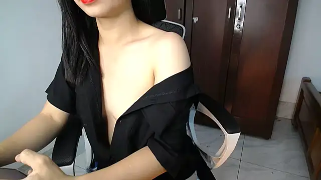 Lunobaby_204's cam snapshot