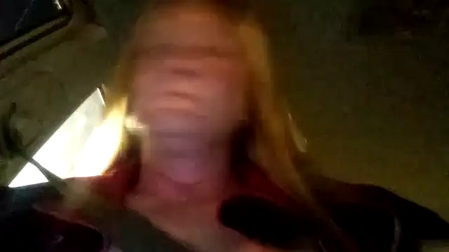 wetnwildforyou's cam snapshot