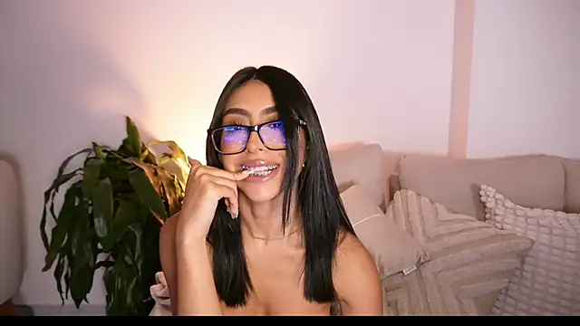 Sara_albrecht's cam snapshot