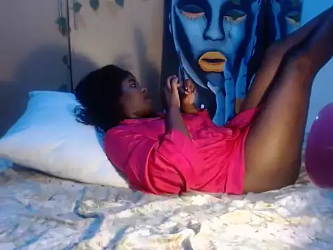 miss-africanna's cam snapshot