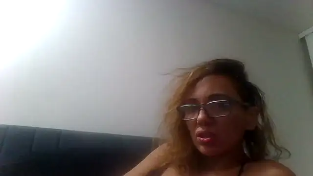 loveryvicky's cam snapshot