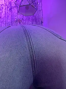 AbyThompson's cam snapshot