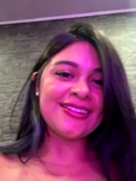 Saray_charmante's cam snapshot