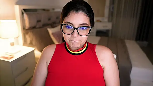 Camilaa_bueno's cam snapshot