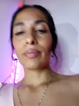 chloewildd_'s cam snapshot