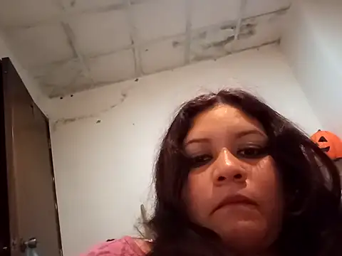 Kitty_WetXxX's cam snapshot