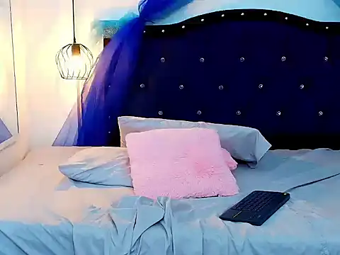 KATY_LOWERY live sex cam