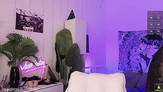 violetviolator live sex cam