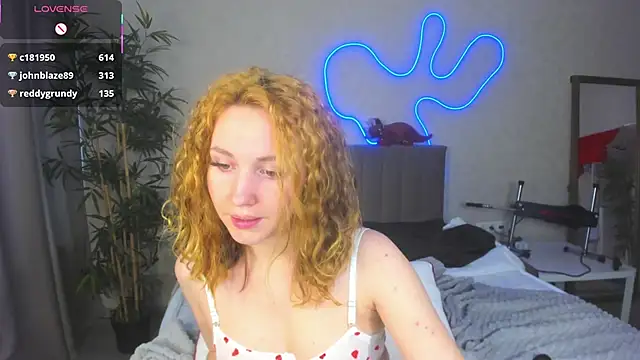 Luna_G0ld's cam snapshot