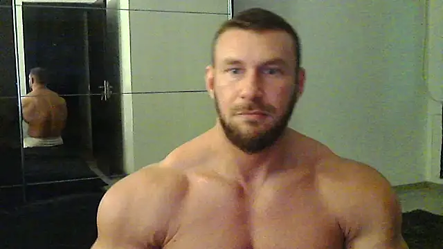 muscularkevin live sex cam