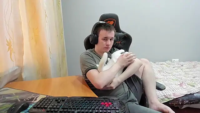 iliaskrislove live sex cam