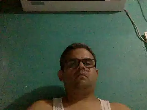 Katracho6969's cam snapshot