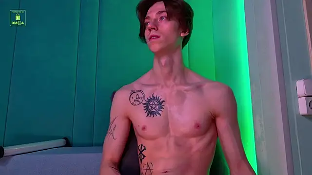 ares_pallini's cam snapshot