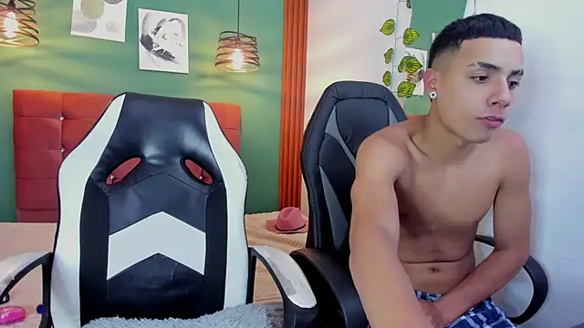 Aisha_andy's cam snapshot