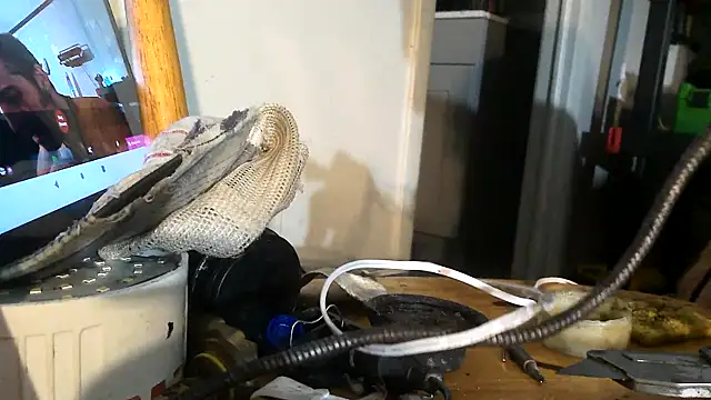 Bi_curious86's cam snapshot