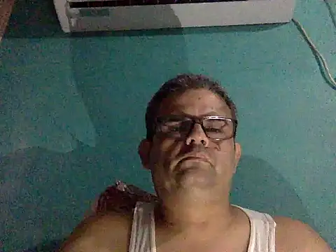 Katracho6969's cam snapshot