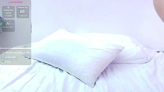 Daddyfavouritegirl's cam snapshot