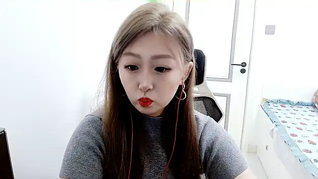 zhenzhen999's cam snapshot