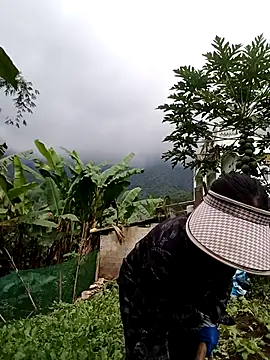 bella-la's cam snapshot