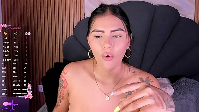 karol_green_'s cam snapshot