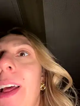 AmberLustXXX's cam snapshot