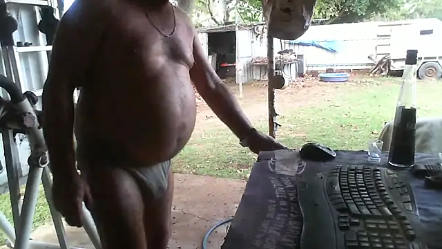 herbie010666's cam snapshot