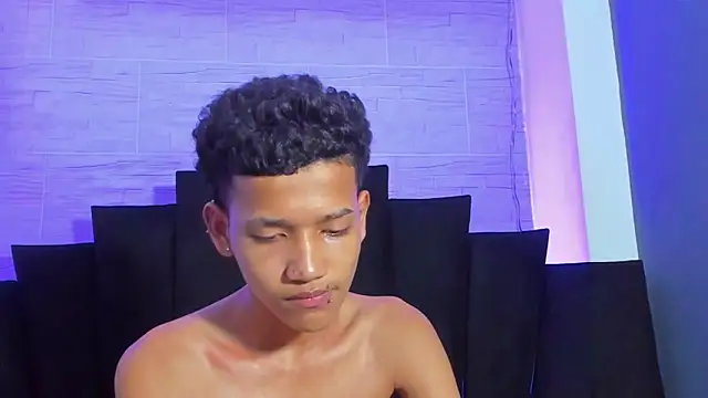 _Noah19 live sex cam