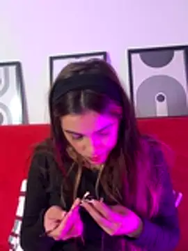 Bella_Clipper's cam snapshot