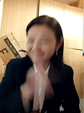 ialnuyoa_h's cam snapshot