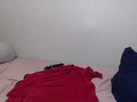 Sweet-PetiteX's cam snapshot