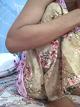 124pakhi's cam snapshot