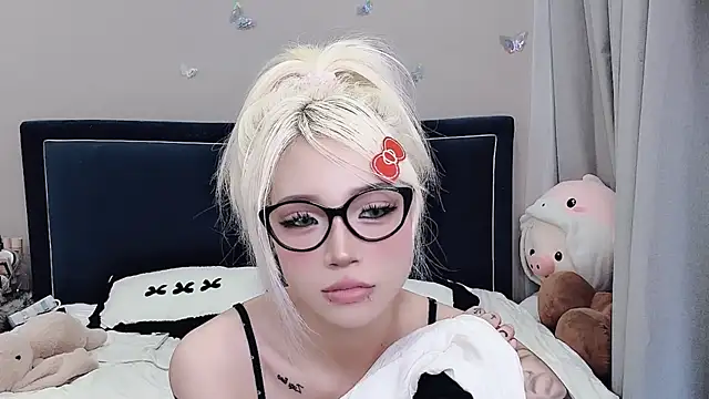 _Gwendolyn_'s cam snapshot