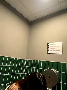 Emily_9xx live sex cam