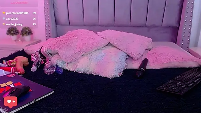 talia_hot_'s cam snapshot